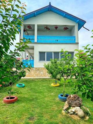 Фото Гостевой дом Casa Beluga г. Sarichioi